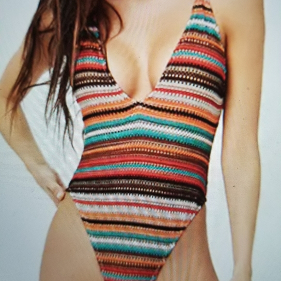NWT Beautiful Variegated Color One Piece Swimsuit - Picture 3 of 8